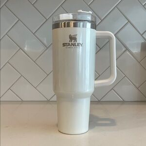 Stanley White 40 oz Travel Mug with Handle - Used Condition See Photos